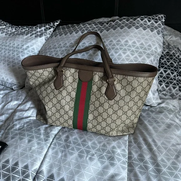 Gucci Ophidia Medium Tote. - Picture 2 of 10